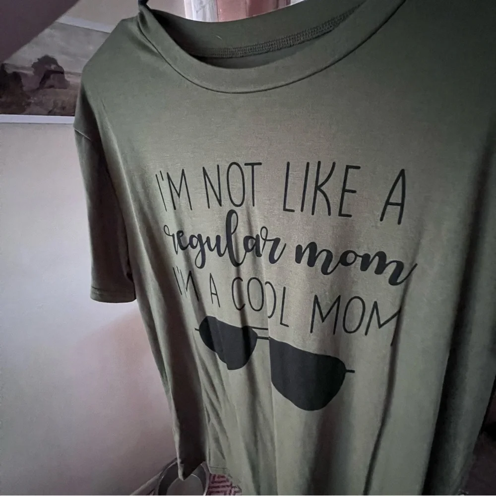 Women I'm Not Like A Regular Mom I'm A Cool Mom Funny Saying T Shirt Women - Picture 3 of 3